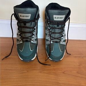 Hi-Tec Ravus Men's Waterproof Hiking Boots in Forest Green